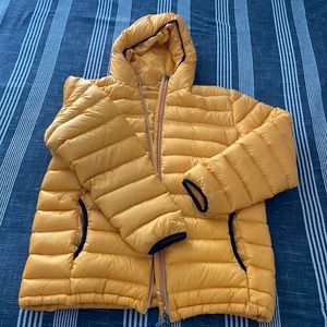 Puffy hooded jacket